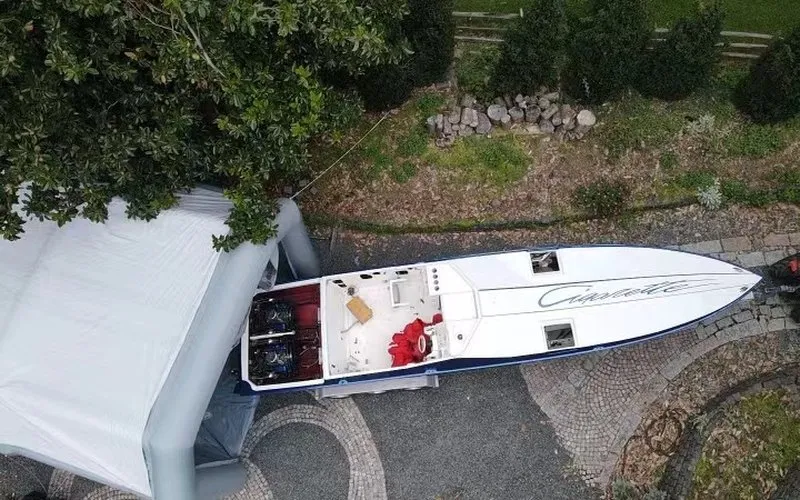 Outdoor Mobile Paint Booth Setup